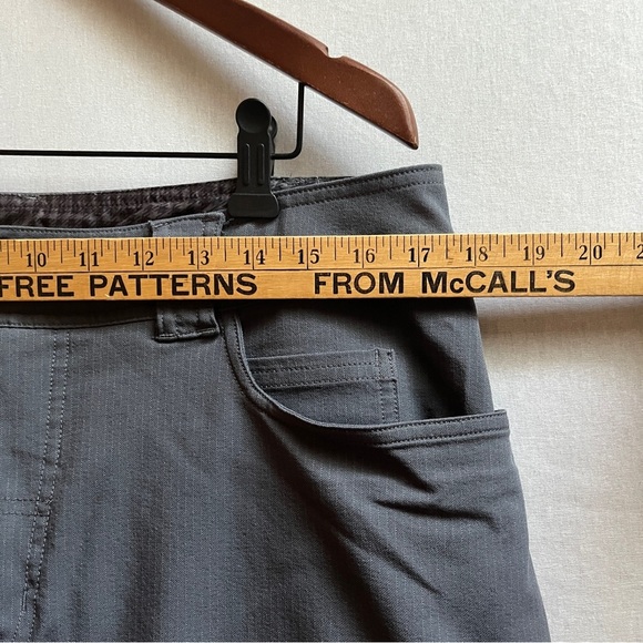 Lululemon Athletica Men’s Cadence Short Sz 36 - Picture 10 of 10